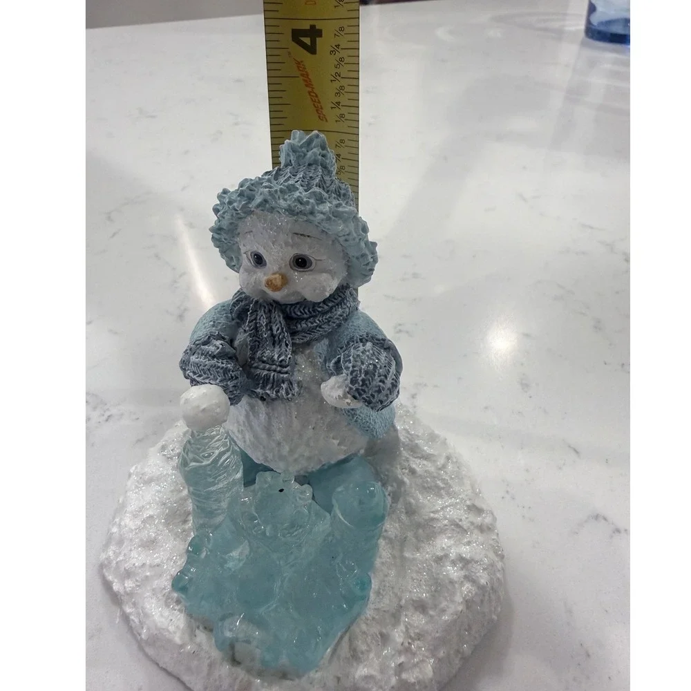 Dreamsicles Northern Lights Ice Castle 60502 Snowman Figurine 1998 Kristin